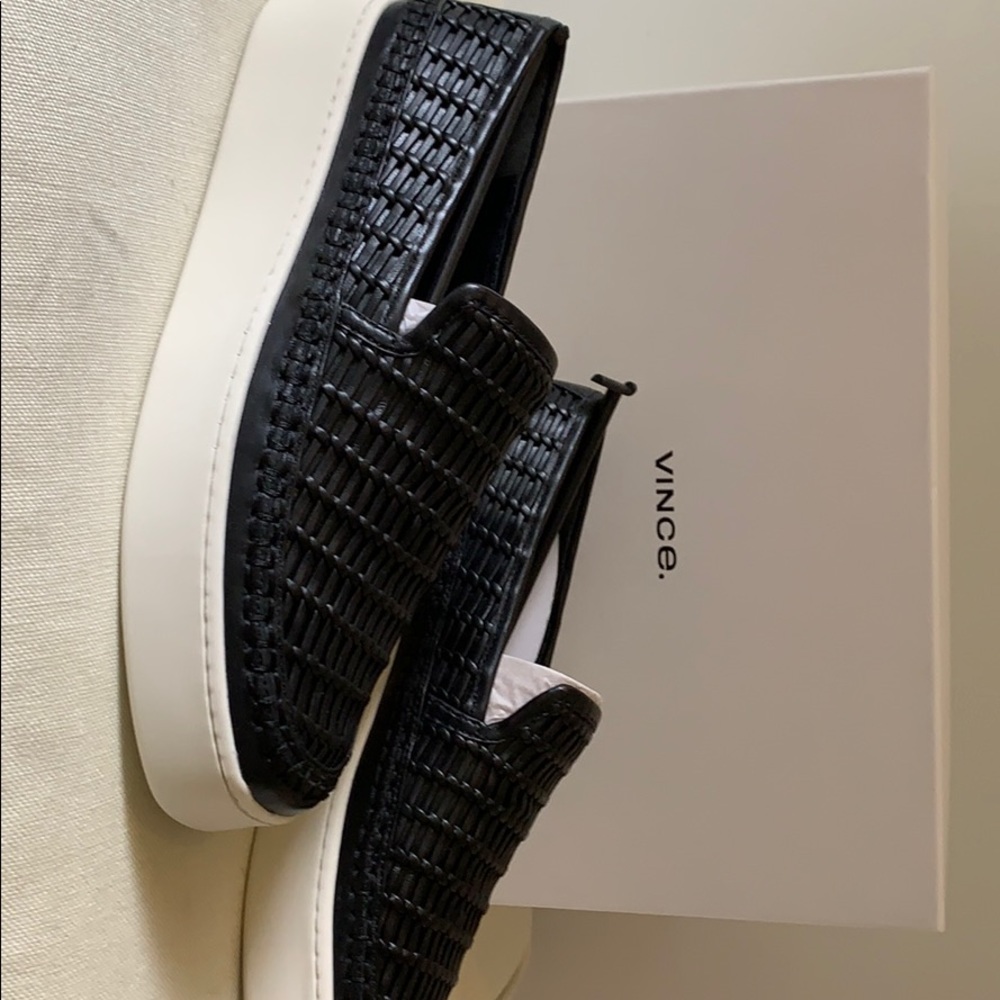 Vince, size 8, Stafford Woven Leather Sneakers